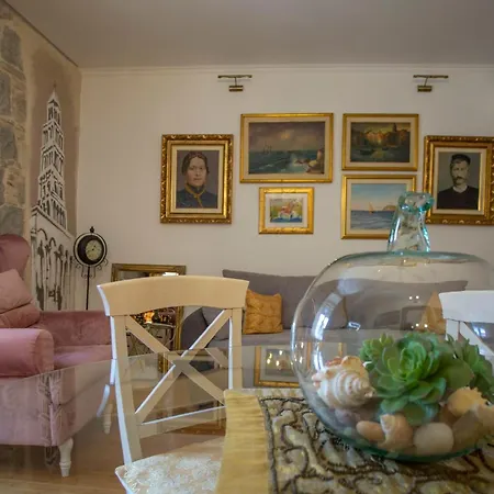 Theatre Apartment Split